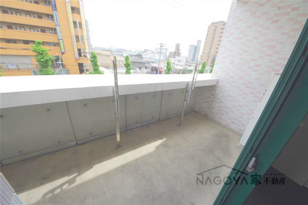 Gramercy Shiromi-dori ベランダ