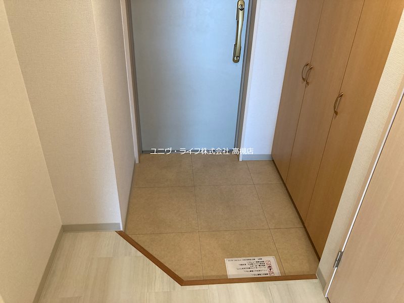 協同レジデンス摂津富田 玄関