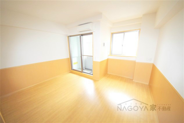 フラシア新栄町 リビング