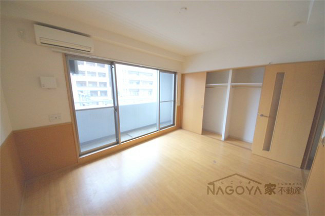 フラシア新栄町 ベッドルーム