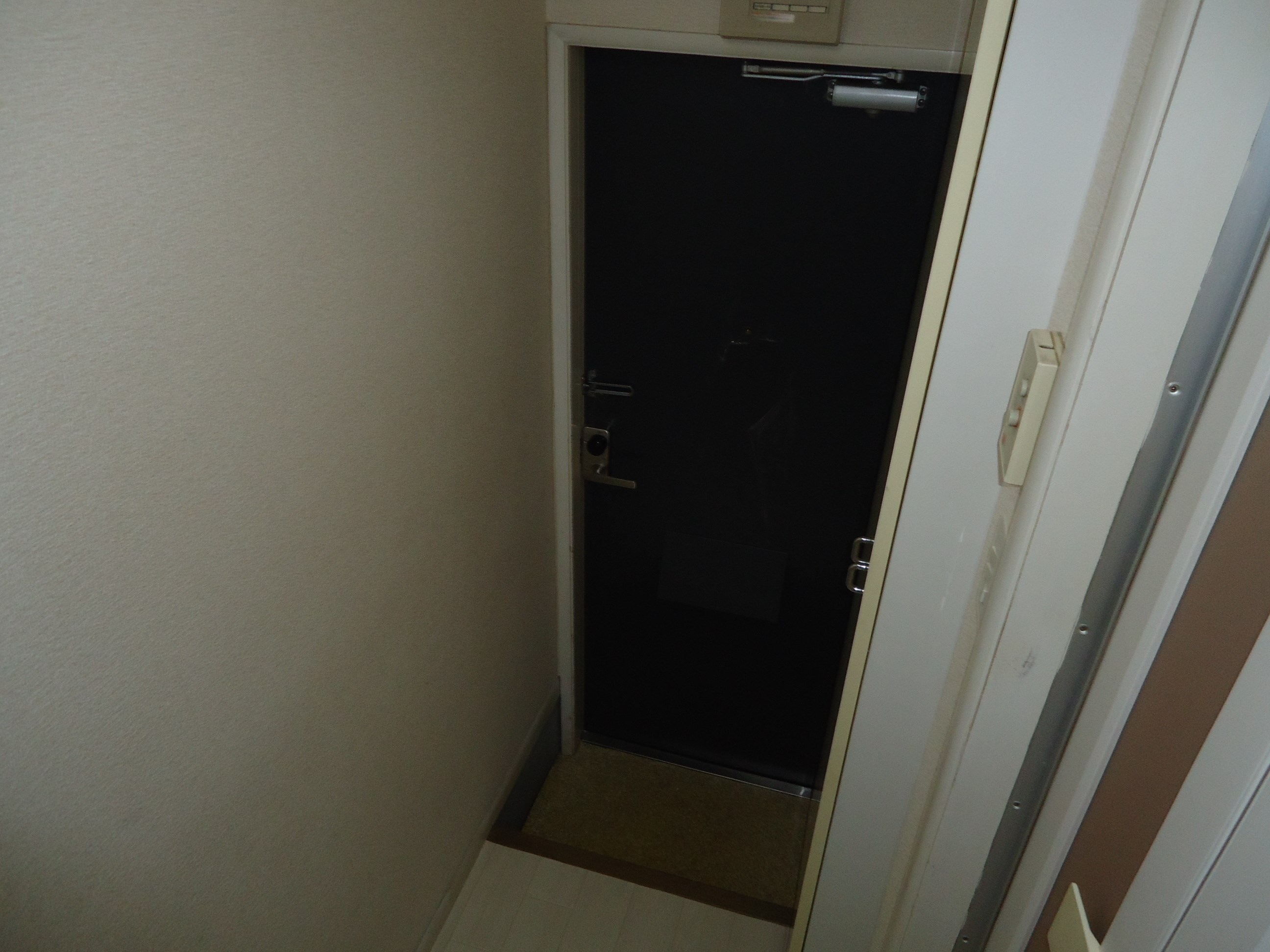 ブリリアント宮之阪 玄関