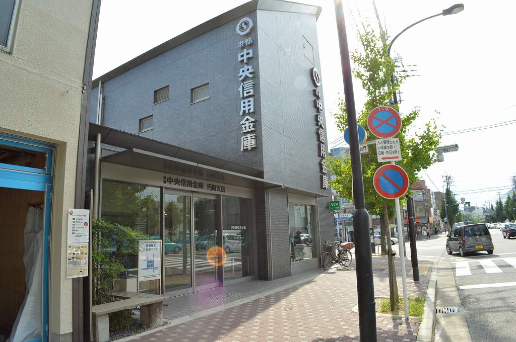 クリスタルグランツ西大路御池 銀行