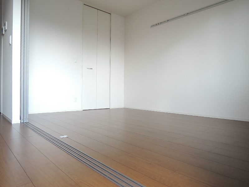 オネスティ ベッドルーム