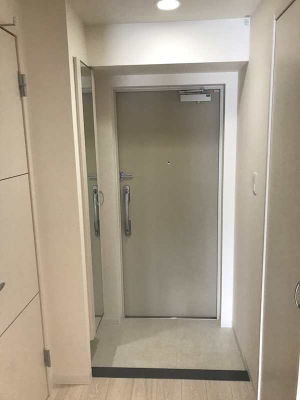 シュロス フォン アイン 玄関