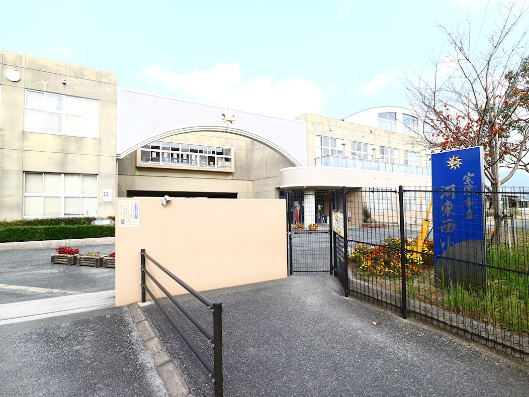 ヴァリオスステイツ 小学校