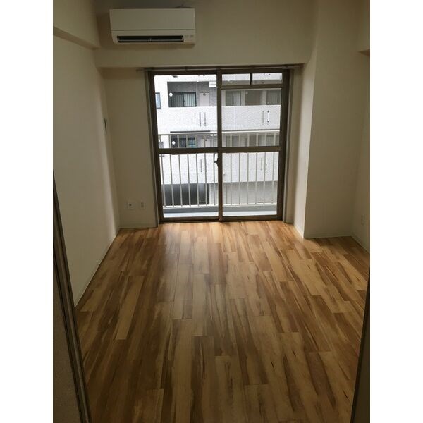 コア・パレス リビング