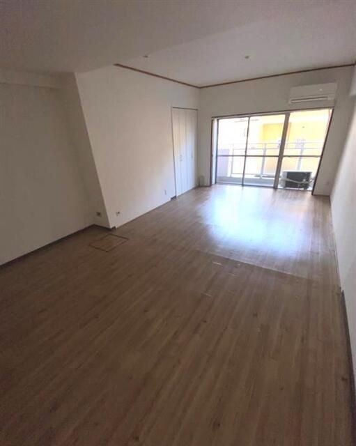 鵠沼フラワーマンション リビング