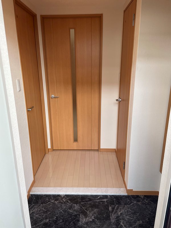 ビヤン北八代 玄関