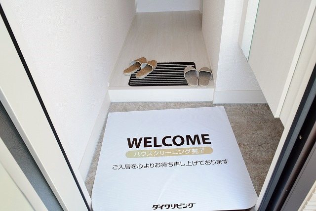 メゾンヴォー 玄関