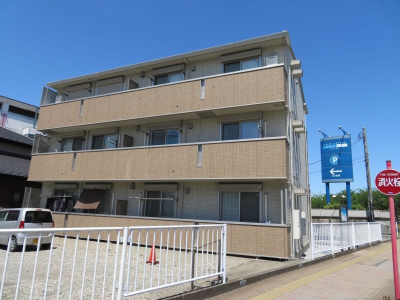 ポワールメゾン  301号室 外観