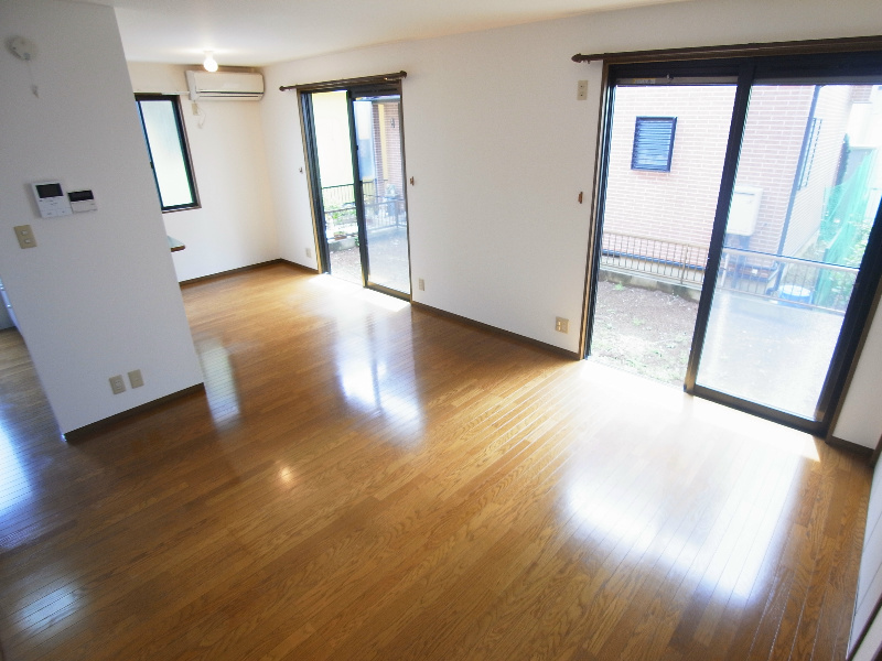 西原戸建 リビング