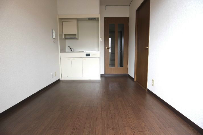 フルール妙法寺 リビング