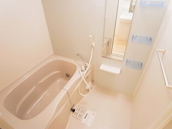 プリムローズＢ 風呂画像