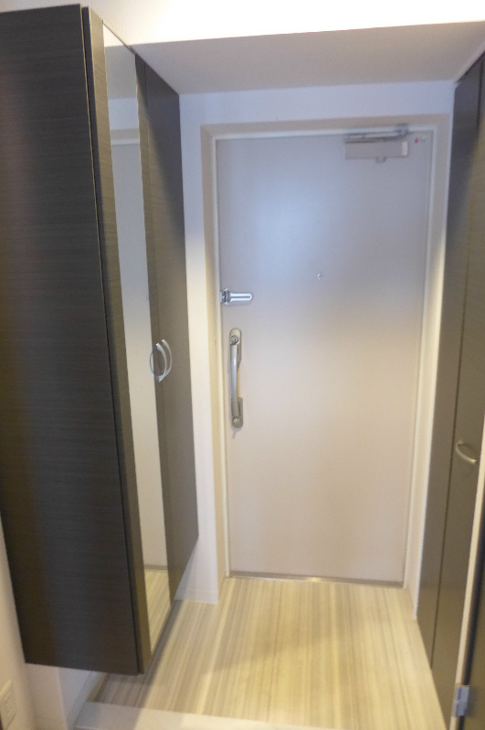 ミラージュエヴァン 玄関