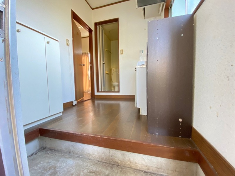 野本ハイツ 玄関