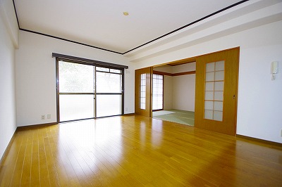 イマージュ安部山公園 リビング