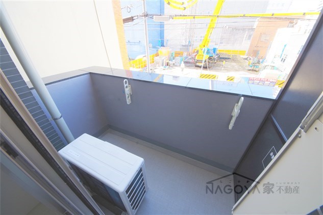 プレサンスジェネ千種内山 ベランダ