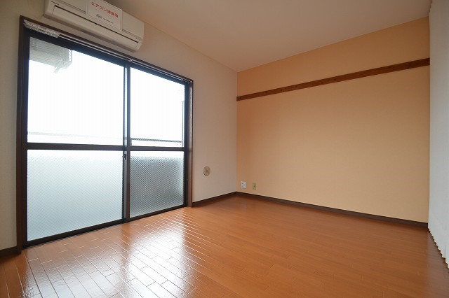 関口ビル ベッドルーム