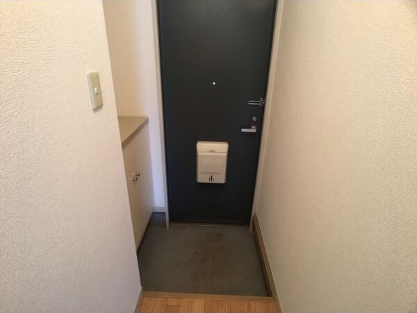 ソレイユ楠 玄関