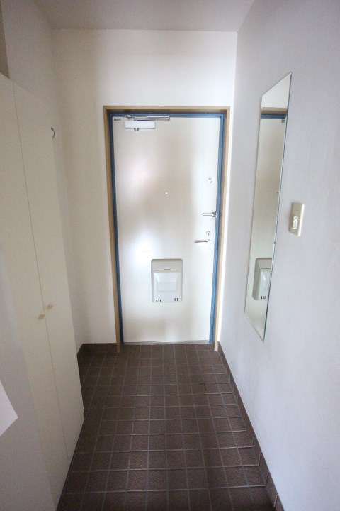 Badge新長田 玄関