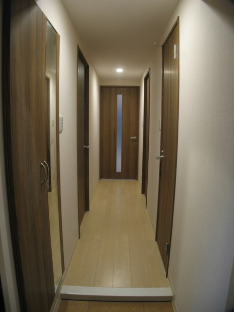 ヌーヴォトルチェ 玄関