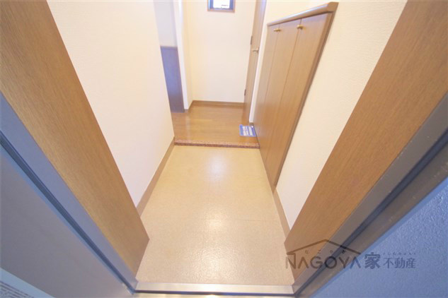 バンベール金山 玄関