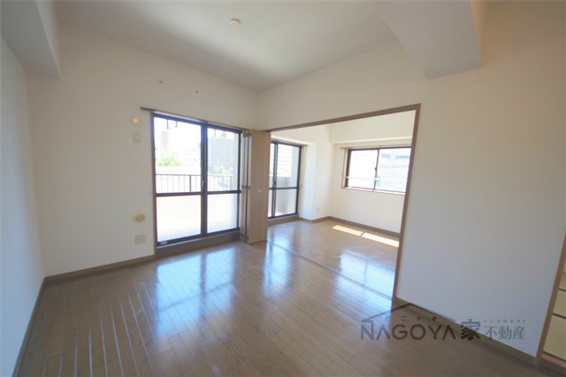 バンベール金山 リビング