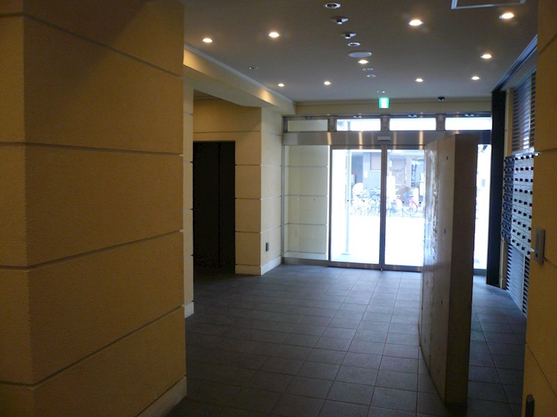 レジデンス本町 エントランス