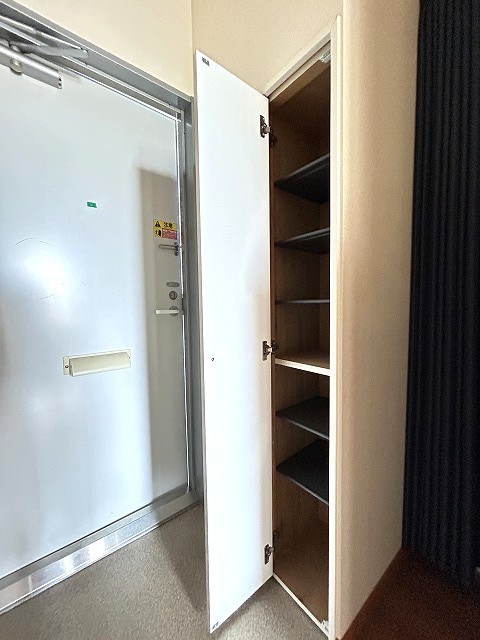 グランドシティ八木沢 収納