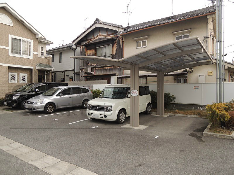 エスポアールナカタニ 駐車場