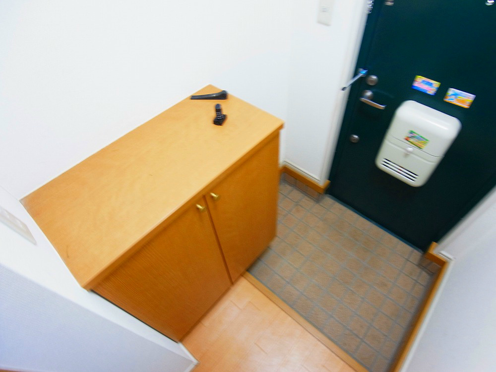 アンサンブル・コートB 玄関