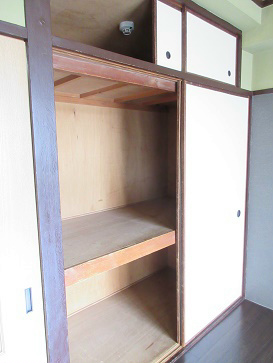 山下ビル 収納