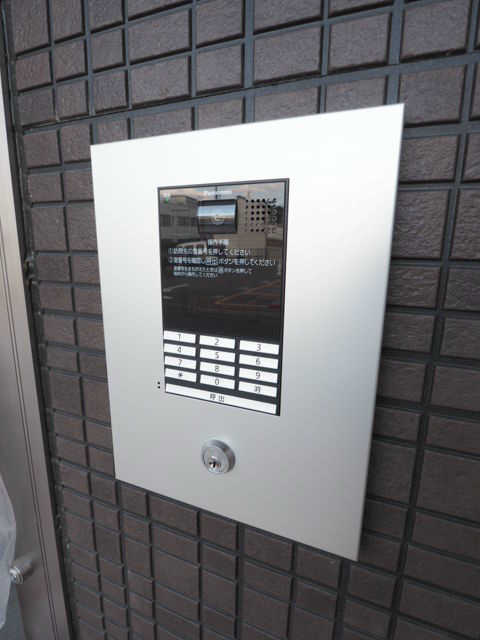 愛知県名古屋市北区清水５丁目 エントランス