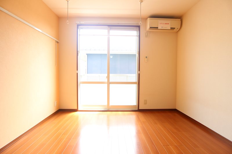 Village Kazn一番館 リビング