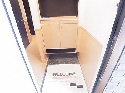 メルヴェイユⅤ 玄関