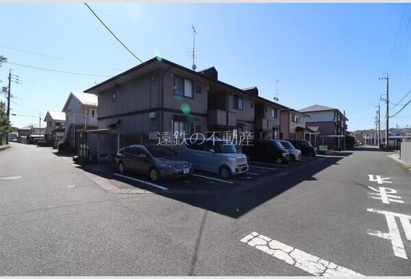 プライムローズ 駐車場