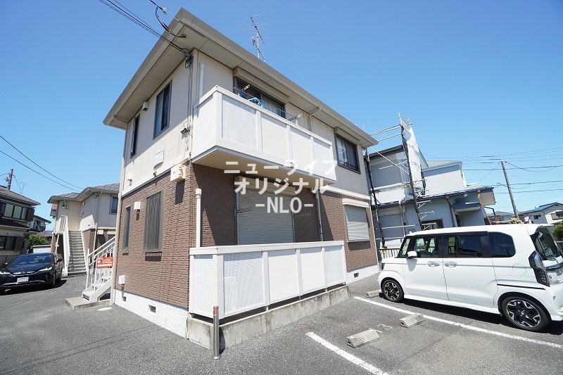 レオ・ハナⅡ  駐車場
