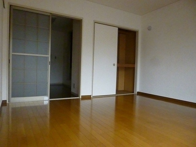 アネックス若里 ベッドルーム