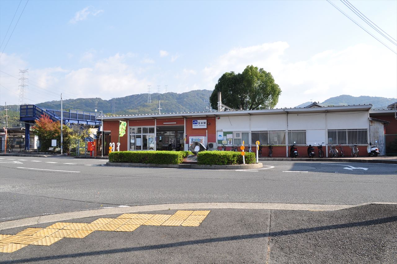 ピアッツア玉水B 駅