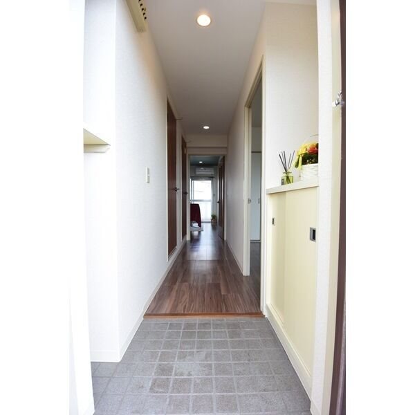 アメニティ中田Ⅲ 玄関