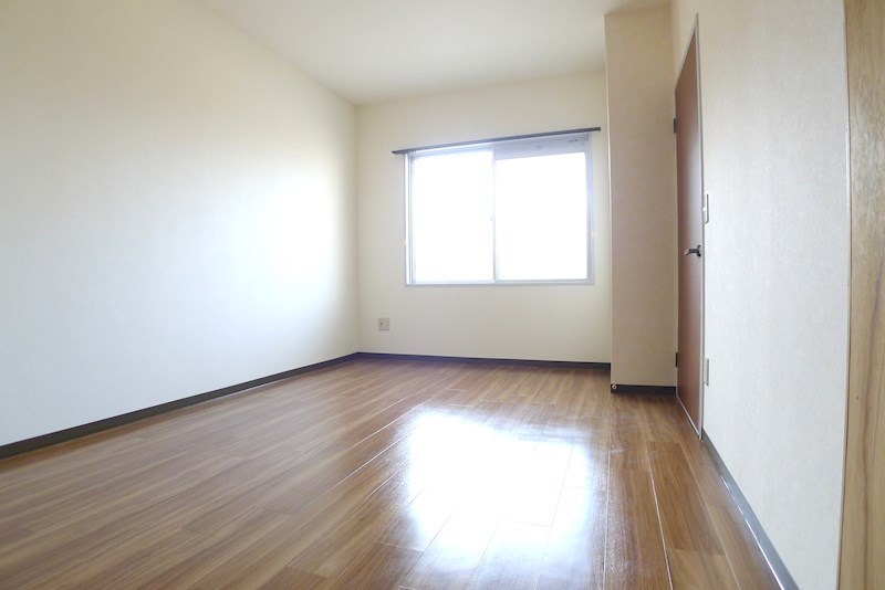 アメニティ中田Ⅲ ベッドルーム