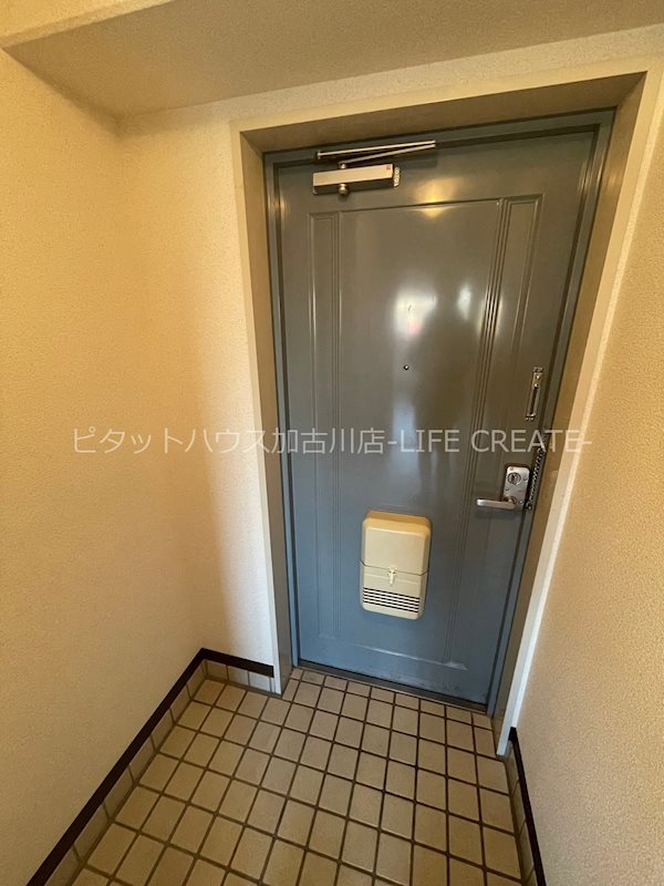 ロイヤルコーポ加古川 玄関
