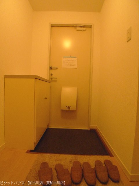 ベル友沢　Ａ棟 玄関