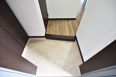 U-Basic reef 三萩野(ユー・ベーシックリーフ三萩野)  玄関