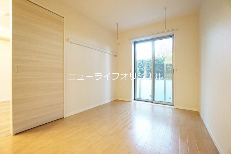 エレガンス湘南 ベッドルーム