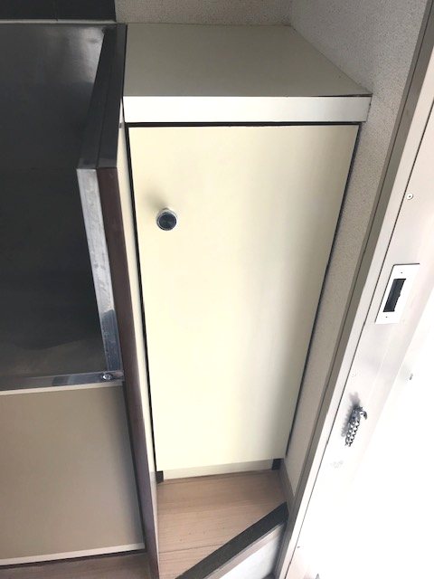 第一カーサ尾崎 玄関