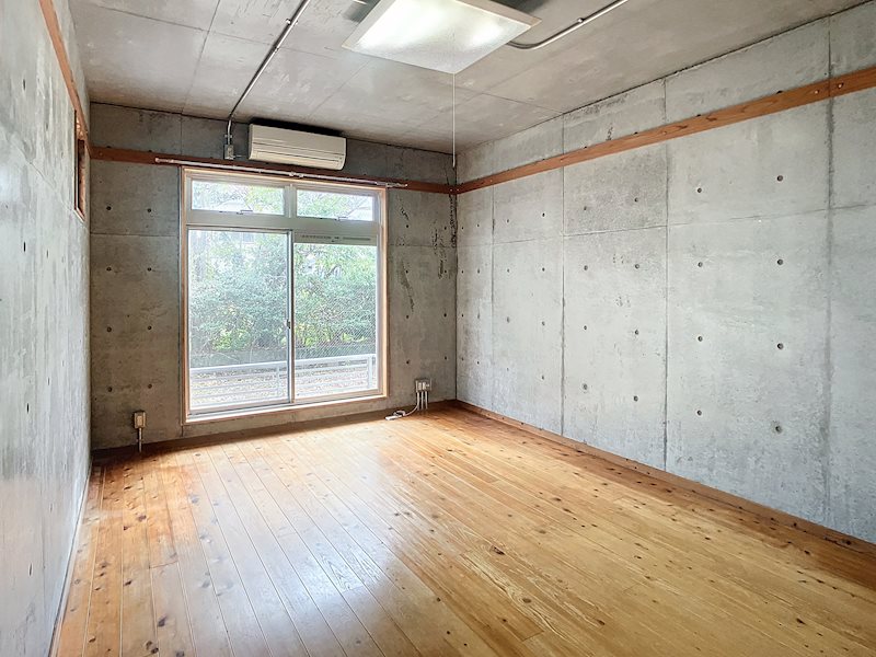 A HOUSE その他10