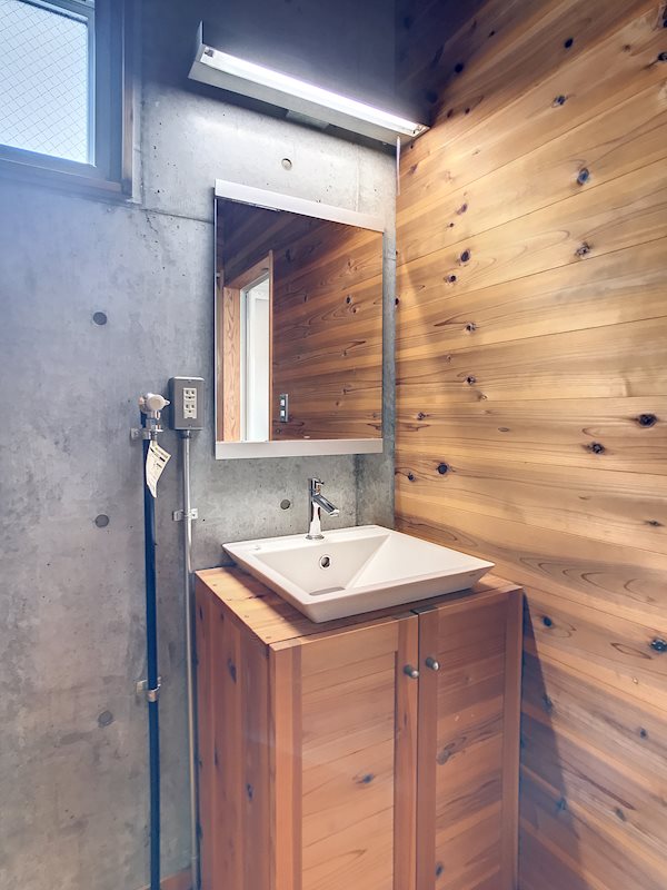A HOUSE その他1