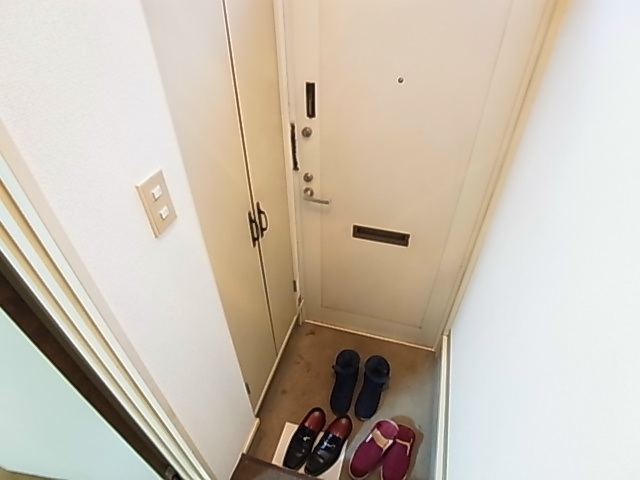 グリーンエステートホリ 玄関