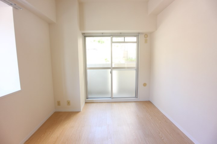 ベルトゥリー若草 ベッドルーム